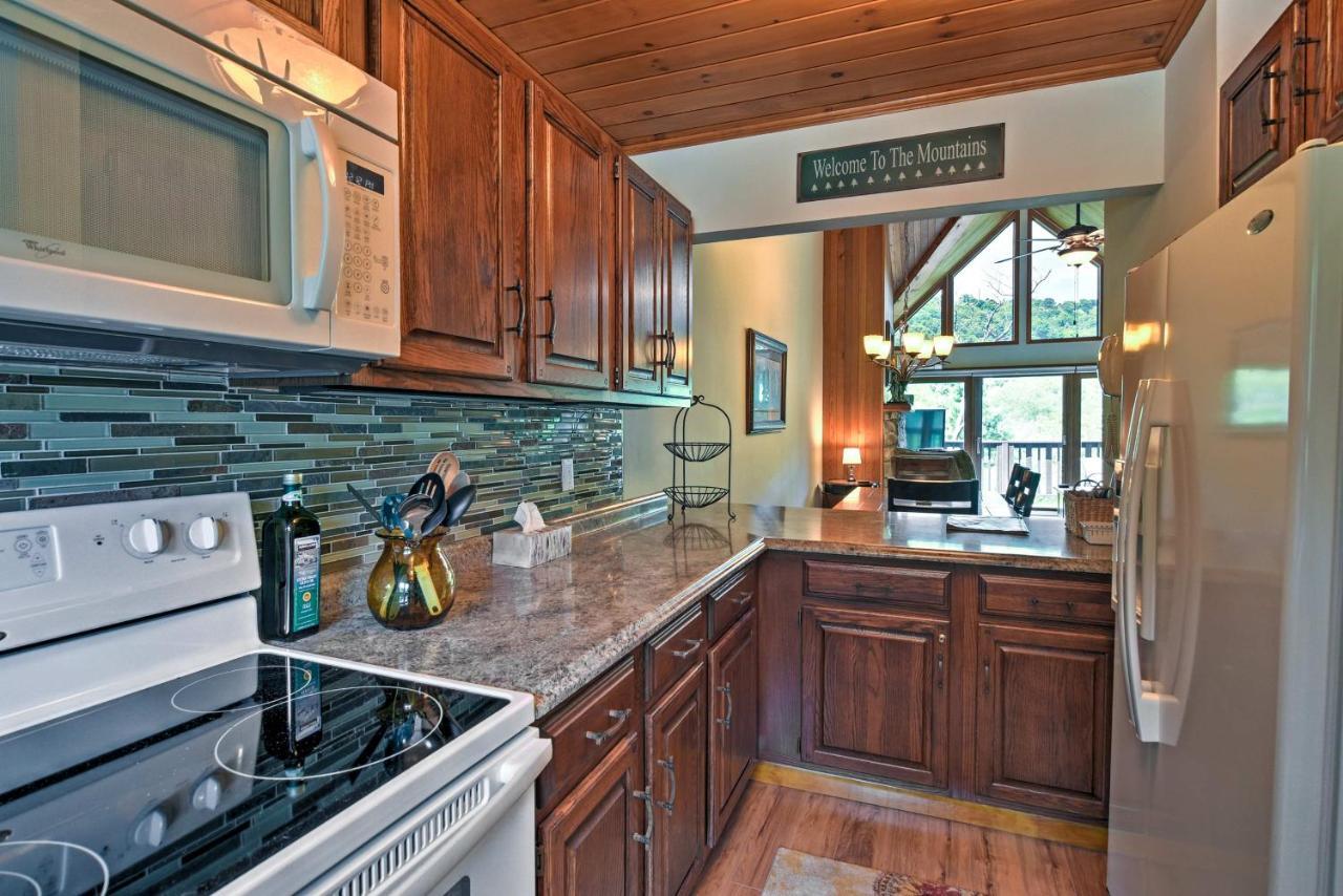 Beech Mountain Condo With Balcony, Walk To Resort! Exteriör bild